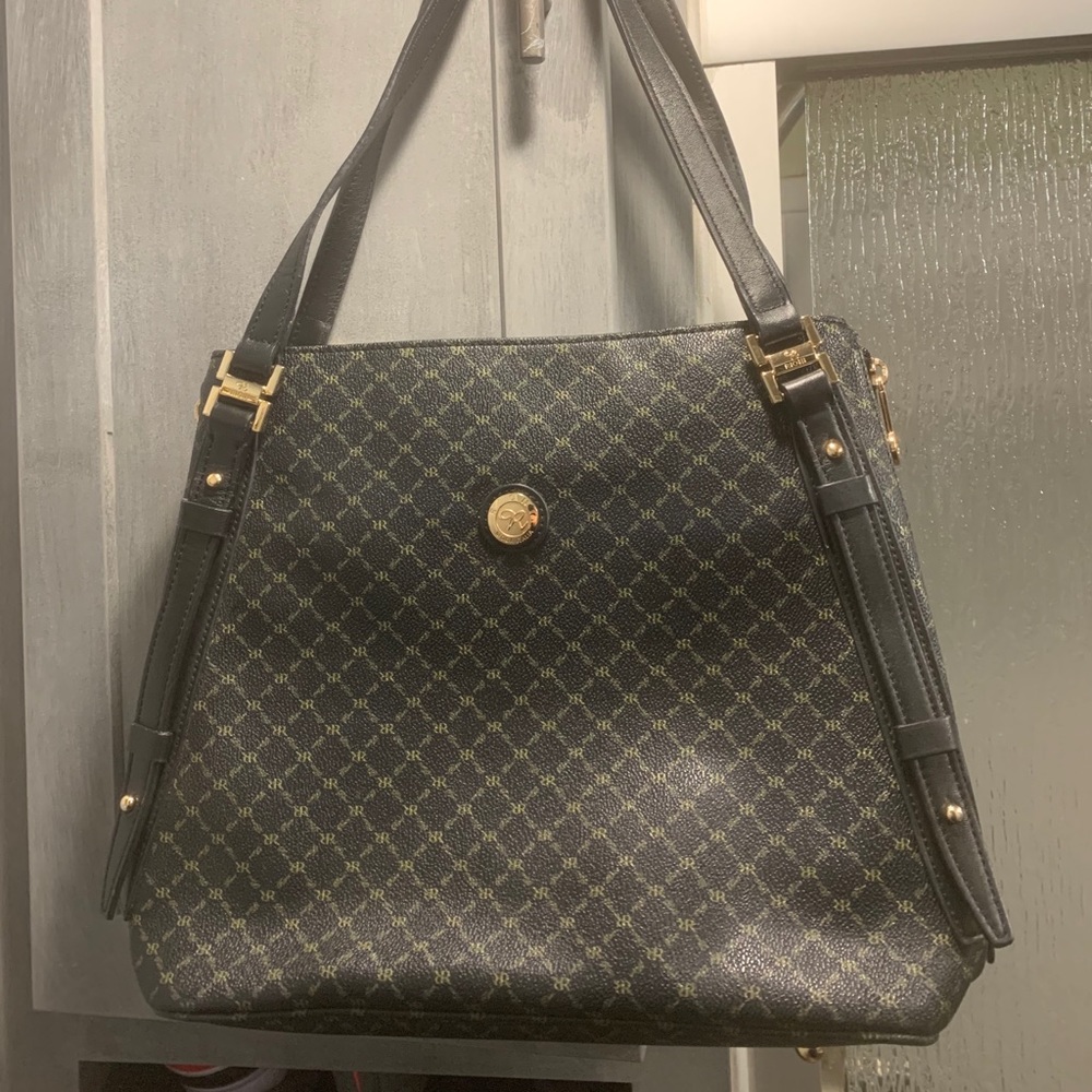 Rioni Leather purse